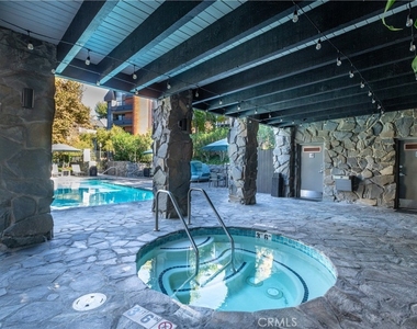 4774 Park Encino - Photo Thumbnail 26