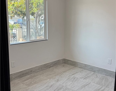 2445 E Phyllis - Photo Thumbnail 6