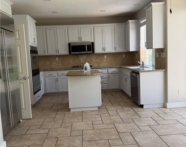 20640 Pesaro Way - Photo Thumbnail 4