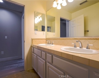 20640 Pesaro Way - Photo Thumbnail 8
