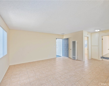 21909 Claretta Avenue - Photo Thumbnail 4