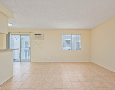 21909 Claretta Avenue - Photo Thumbnail 2