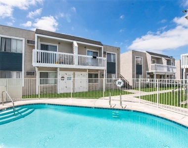 21909 Claretta Avenue - Photo Thumbnail 19