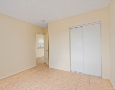 21909 Claretta Avenue - Photo Thumbnail 12