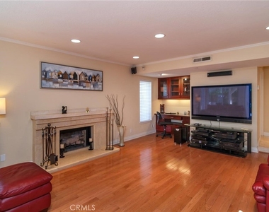 7019 Woodstone Place - Photo Thumbnail 4