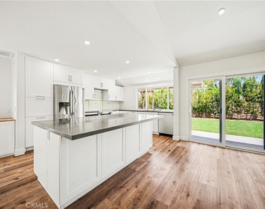 28817 Barragan - Photo Thumbnail 19