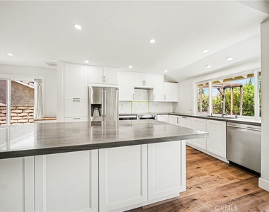 28817 Barragan - Photo Thumbnail 26