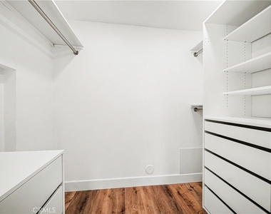 28817 Barragan - Photo Thumbnail 44