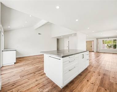 28817 Barragan - Photo Thumbnail 30