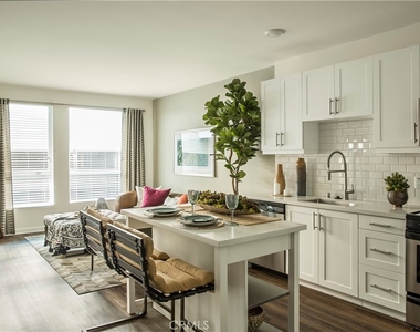 5901 Center Drive - Photo Thumbnail 21