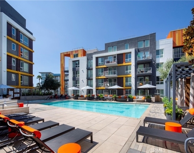 5901 Center Drive - Photo Thumbnail 2