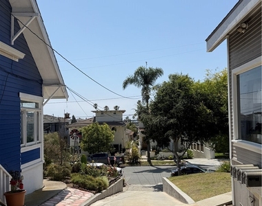 206 S Guadalupe - Photo Thumbnail 10