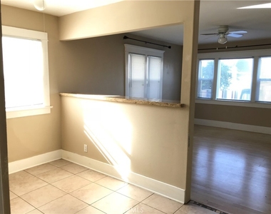 206 S Guadalupe - Photo Thumbnail 7