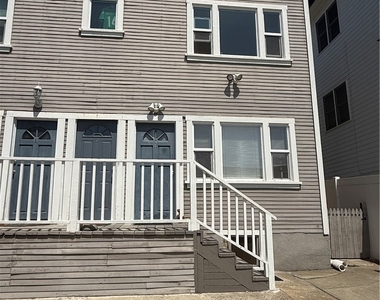 206 S Guadalupe - Photo Thumbnail 9