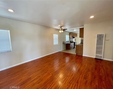 15142 Georgia Avenue - Photo Thumbnail 10
