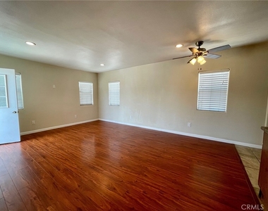 15142 Georgia Avenue - Photo Thumbnail 9