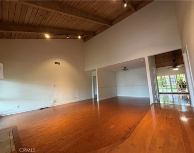 24961 El Caballo - Photo Thumbnail 5