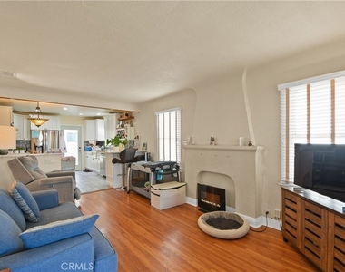 1466 W Santa Cruz - Photo Thumbnail 2