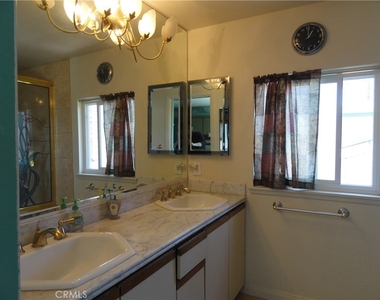 1100 La Senda Drive - Photo Thumbnail 25