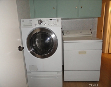 1100 La Senda Drive - Photo Thumbnail 14