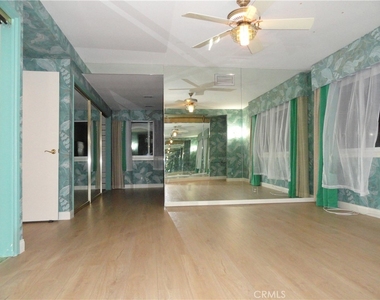 1100 La Senda Drive - Photo Thumbnail 22