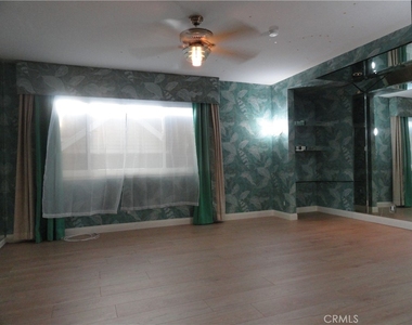 1100 La Senda Drive - Photo Thumbnail 21
