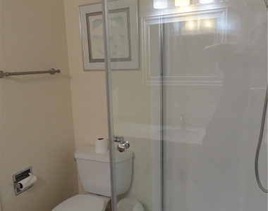 1100 La Senda Drive - Photo Thumbnail 12