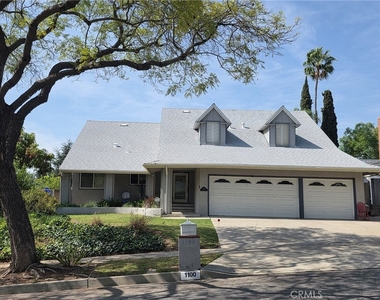1100 La Senda Drive - Photo Thumbnail 1