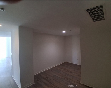 400 W Ocean Boulevard - Photo Thumbnail 13