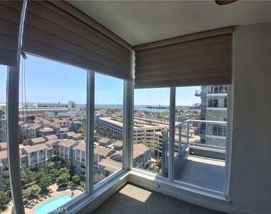 400 W Ocean Boulevard - Photo Thumbnail 8