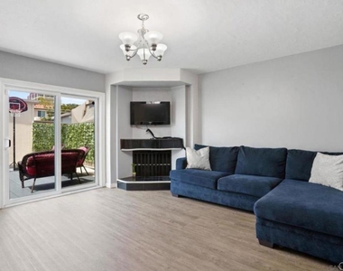 4166 Balboa Way - Photo Thumbnail 8