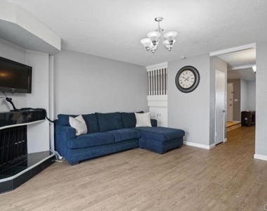 4166 Balboa Way - Photo Thumbnail 6