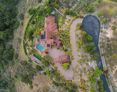 44915 Palladian Court - Photo Thumbnail 15