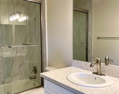 225 Tarocco - Photo Thumbnail 14