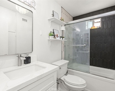 222 17th Street - Photo Thumbnail 25