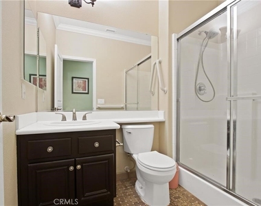 823 Canterbury Lane - Photo Thumbnail 15