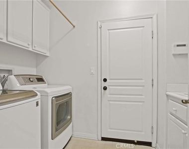 823 Canterbury Lane - Photo Thumbnail 17