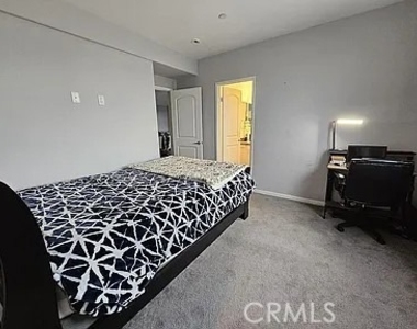 9029 Kimberly - Photo Thumbnail 18