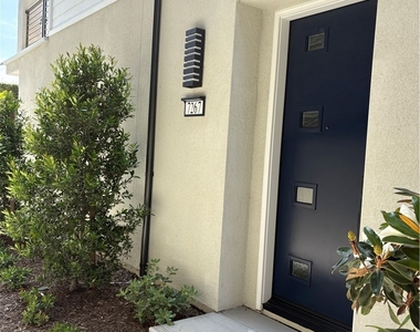 7267 Aura Circle - Photo Thumbnail 22