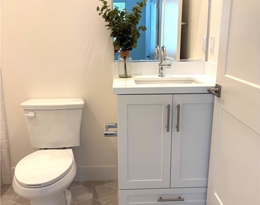 7267 Aura Circle - Photo Thumbnail 18