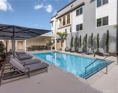 7267 Aura Circle - Photo Thumbnail 20