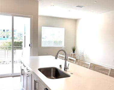 7267 Aura Circle - Photo Thumbnail 6