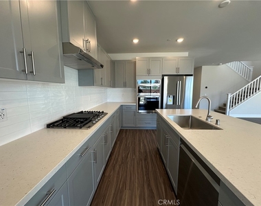 16668 Bristlecone Ave - Photo Thumbnail 6