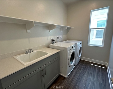 16668 Bristlecone Ave - Photo Thumbnail 22
