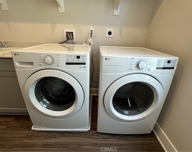 16668 Bristlecone Ave - Photo Thumbnail 23