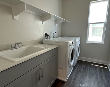 16668 Bristlecone Ave - Photo Thumbnail 14