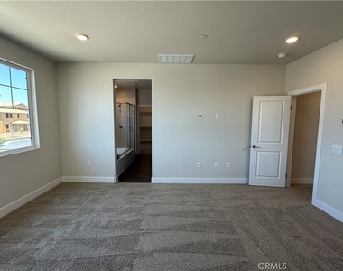 16668 Bristlecone Ave - Photo Thumbnail 25