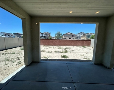 16668 Bristlecone Ave - Photo Thumbnail 29