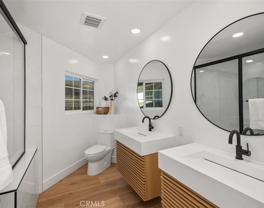 24891 Zumaya Court - Photo Thumbnail 12