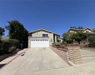 25281 Parthenon Avenue - Photo Thumbnail 35